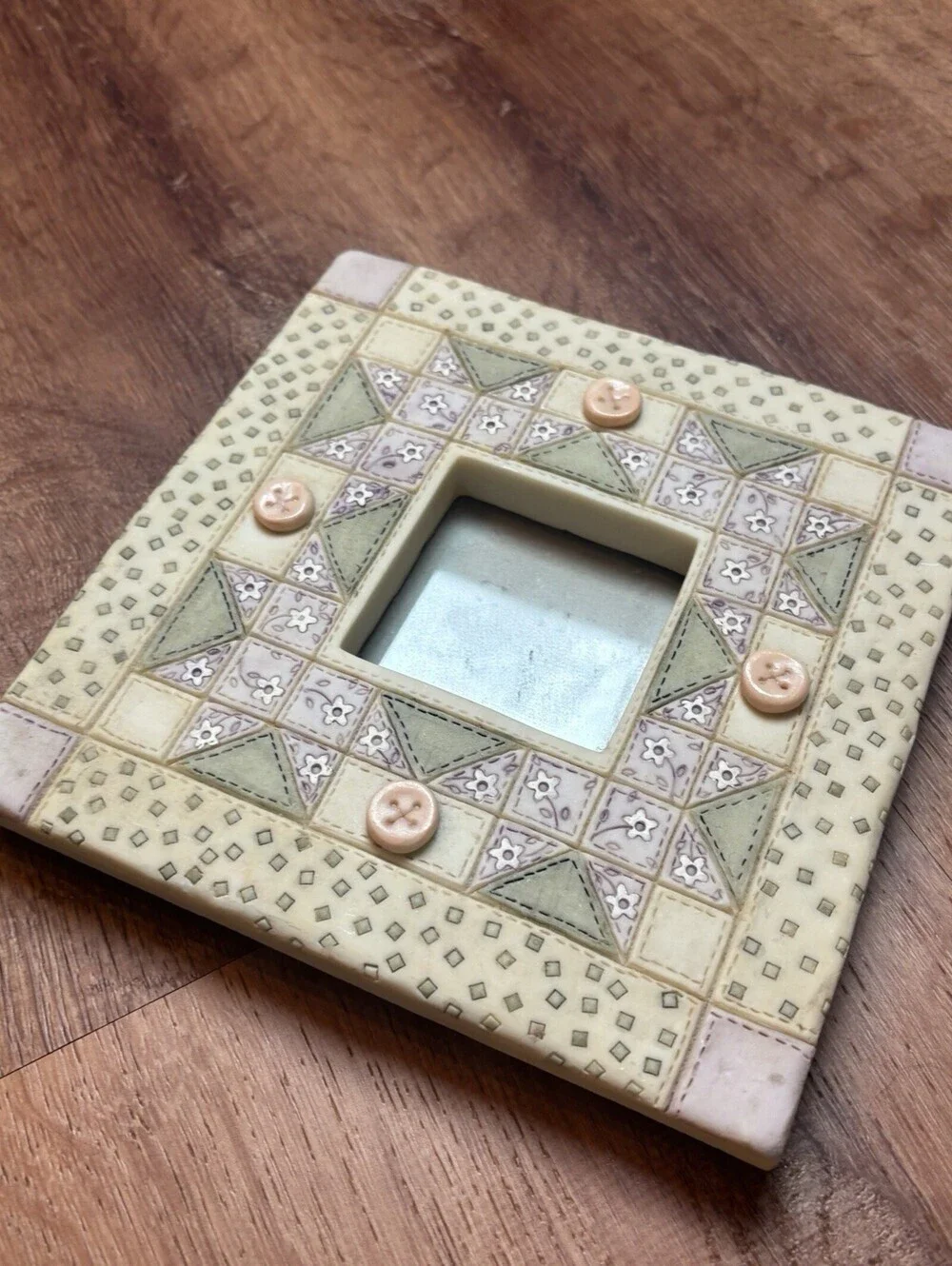 Frameology Floral Tile Button 3D Picture Photo Frame Faith Quilt Cute Whimsy